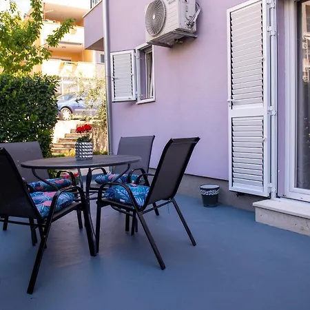 Fortuna - Peacfull Terrace Apartment *