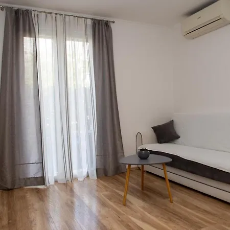 Fortuna - Peacfull Terrace Apartment Klis