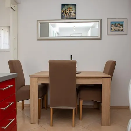 Fortuna - Peacfull Terrace Apartment *